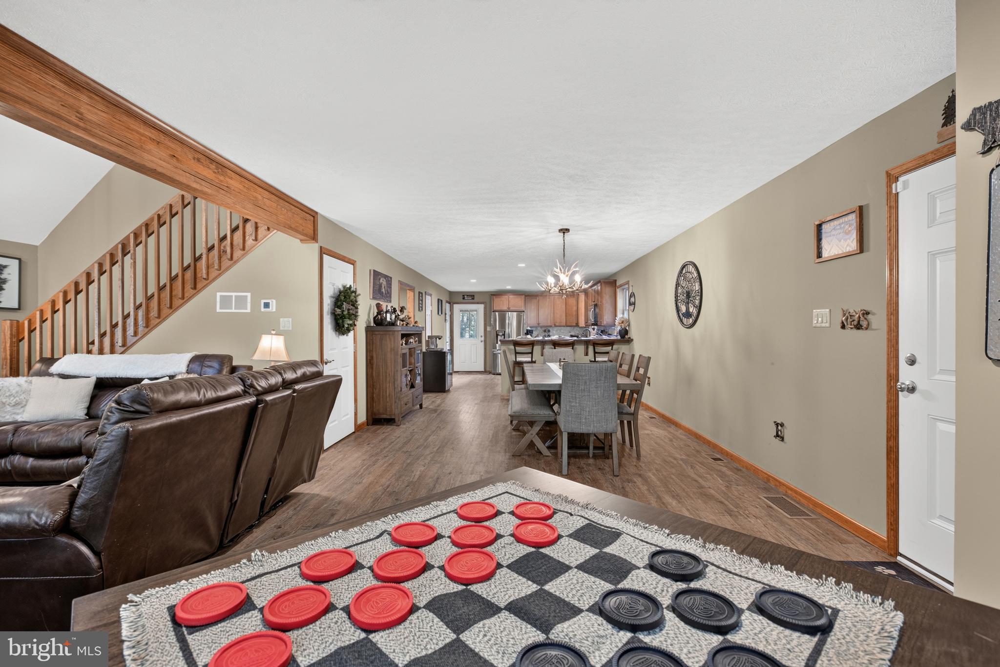 TOWAMENSING TRAILS - Residential