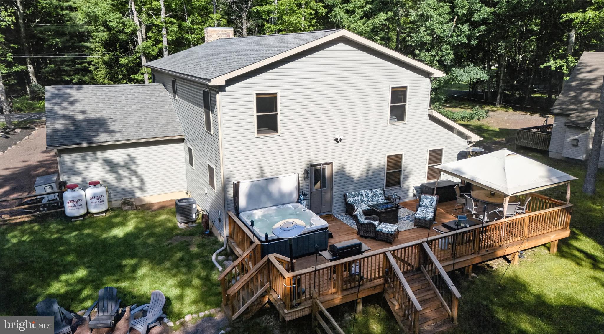 TOWAMENSING TRAILS - Residential