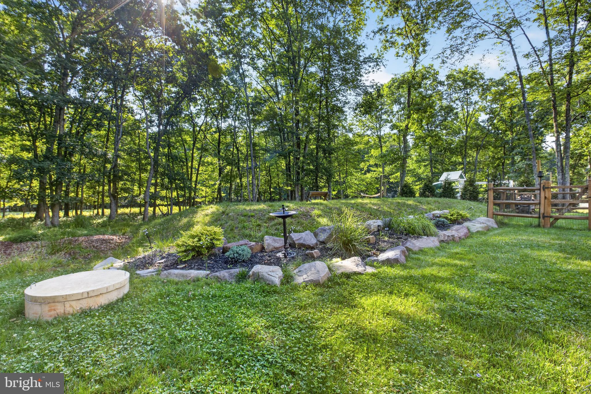 TOWAMENSING TRAILS - Residential