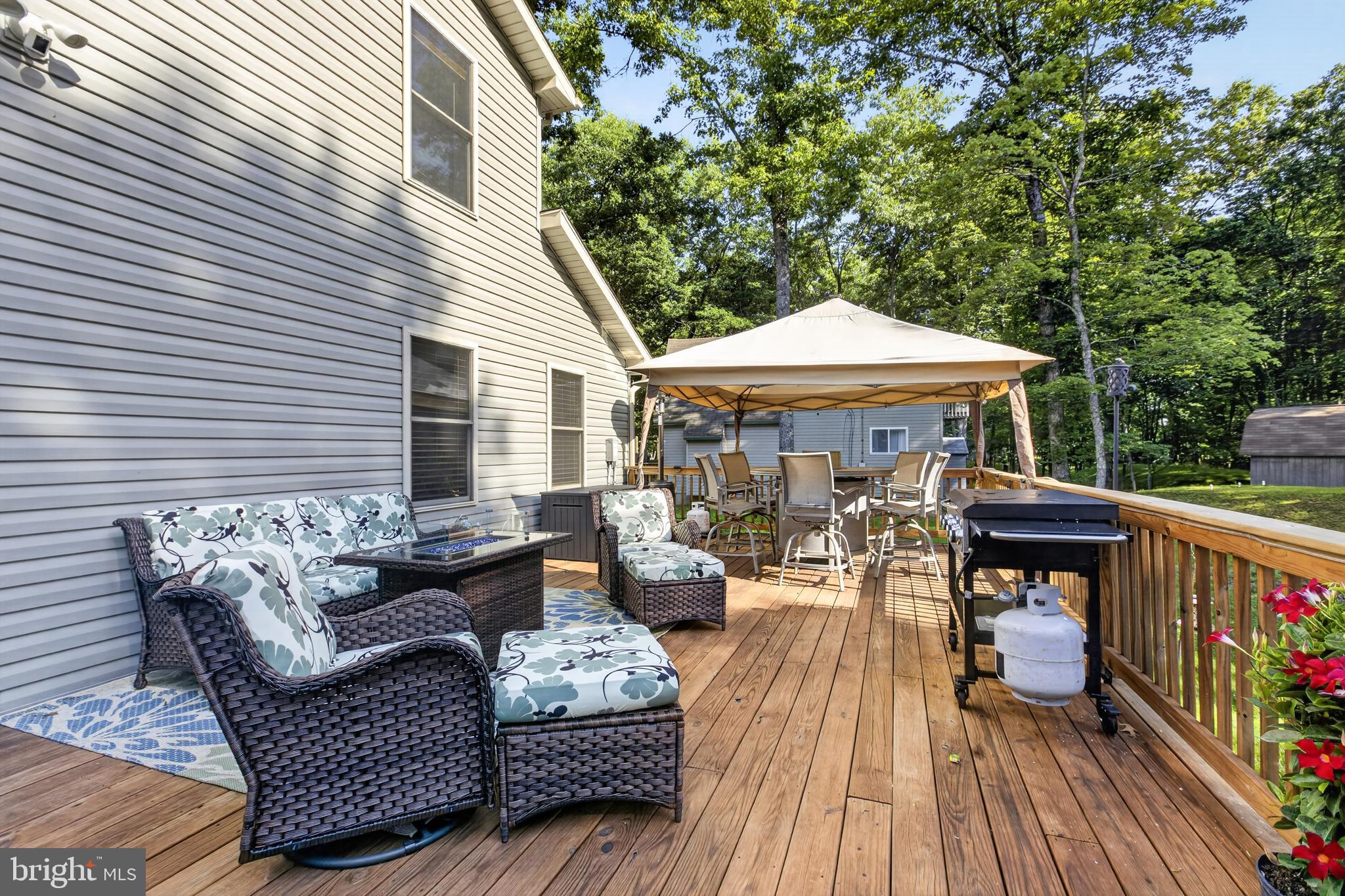TOWAMENSING TRAILS - Residential