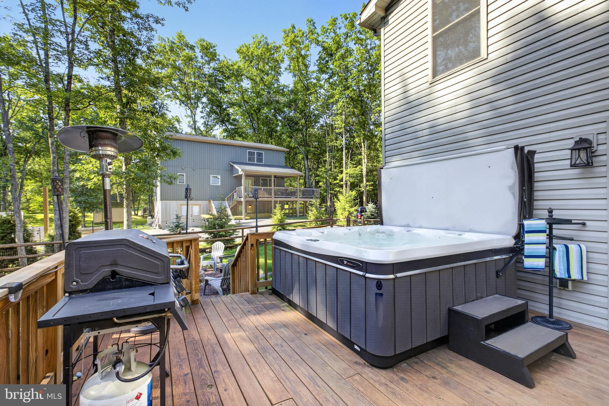 TOWAMENSING TRAILS - Residential