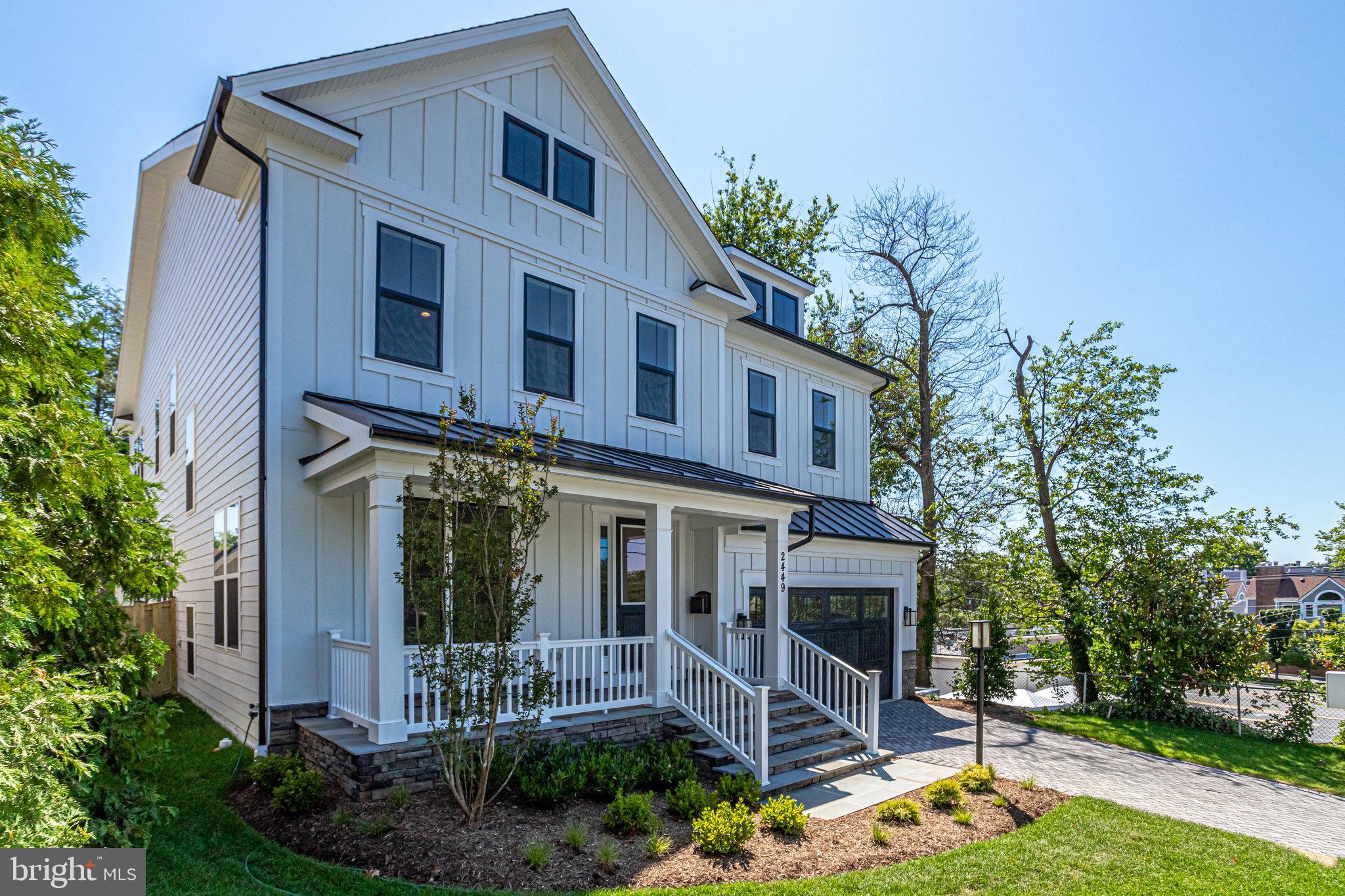 VIENNA WOODS - Residential