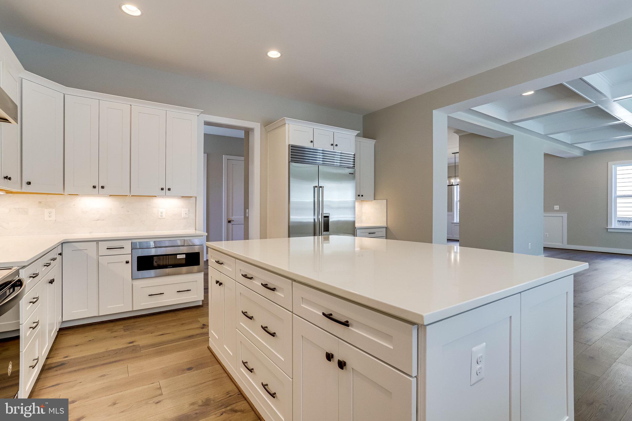 VIENNA WOODS - Residential