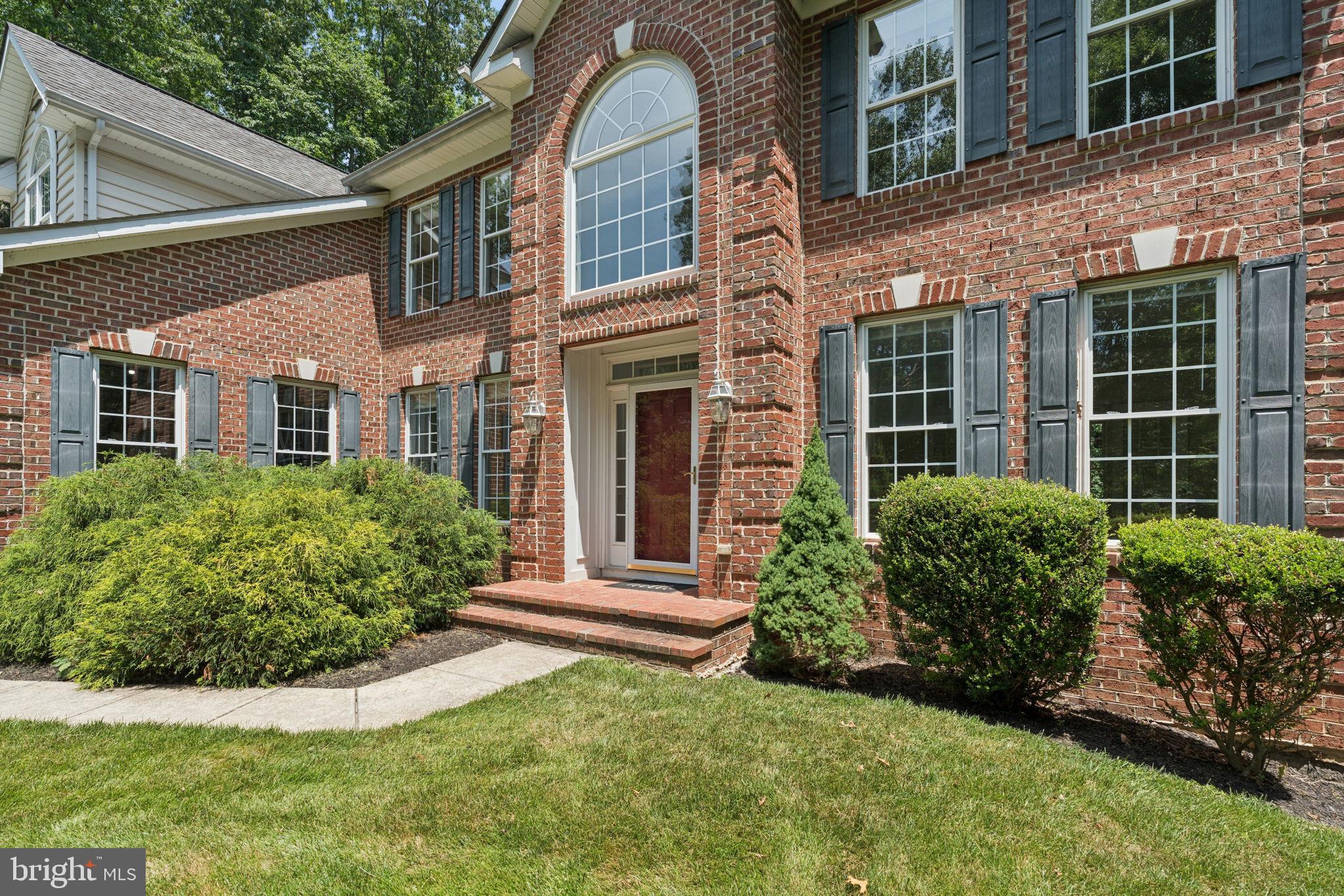 TIMOTHY'S MANOR - Residential