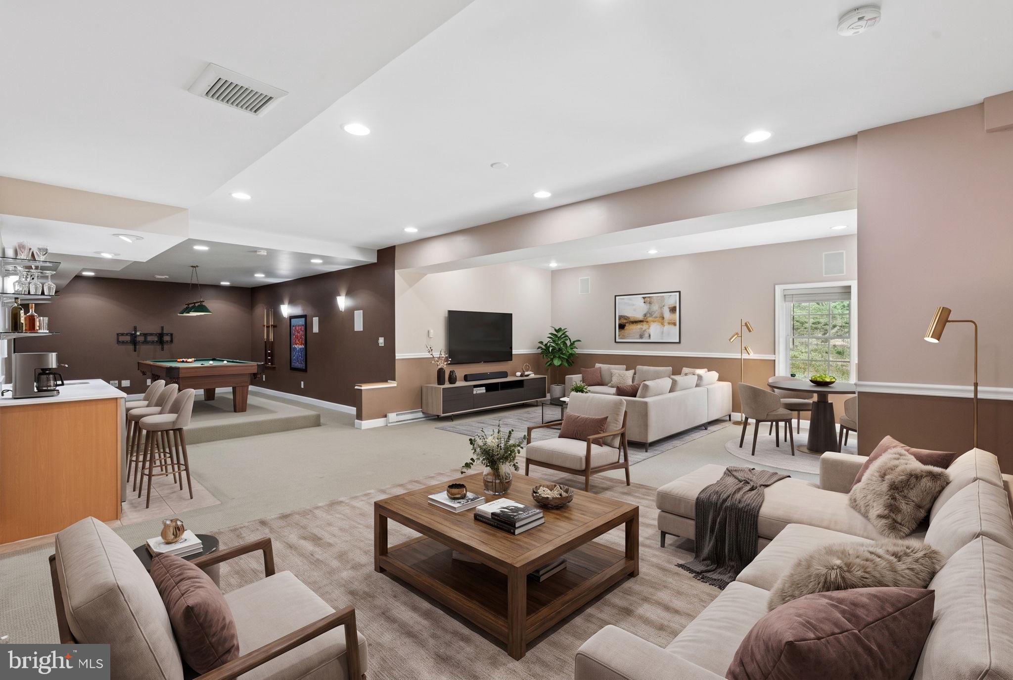 TIMOTHY'S MANOR - Residential