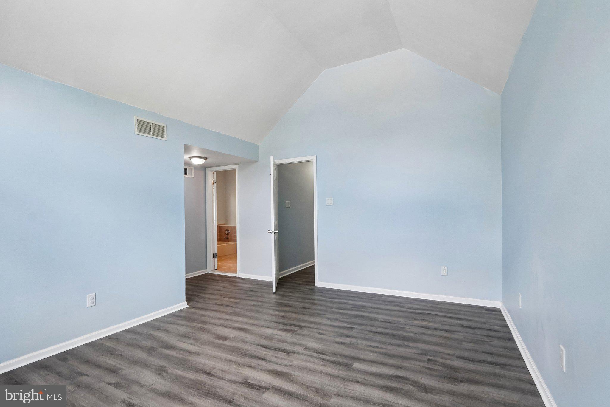 CHESTERBROOK - Residential