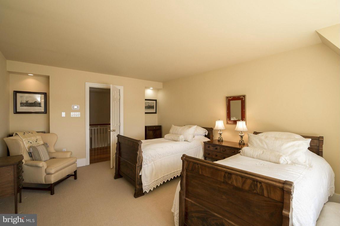 FERRY FARMS - Residential
