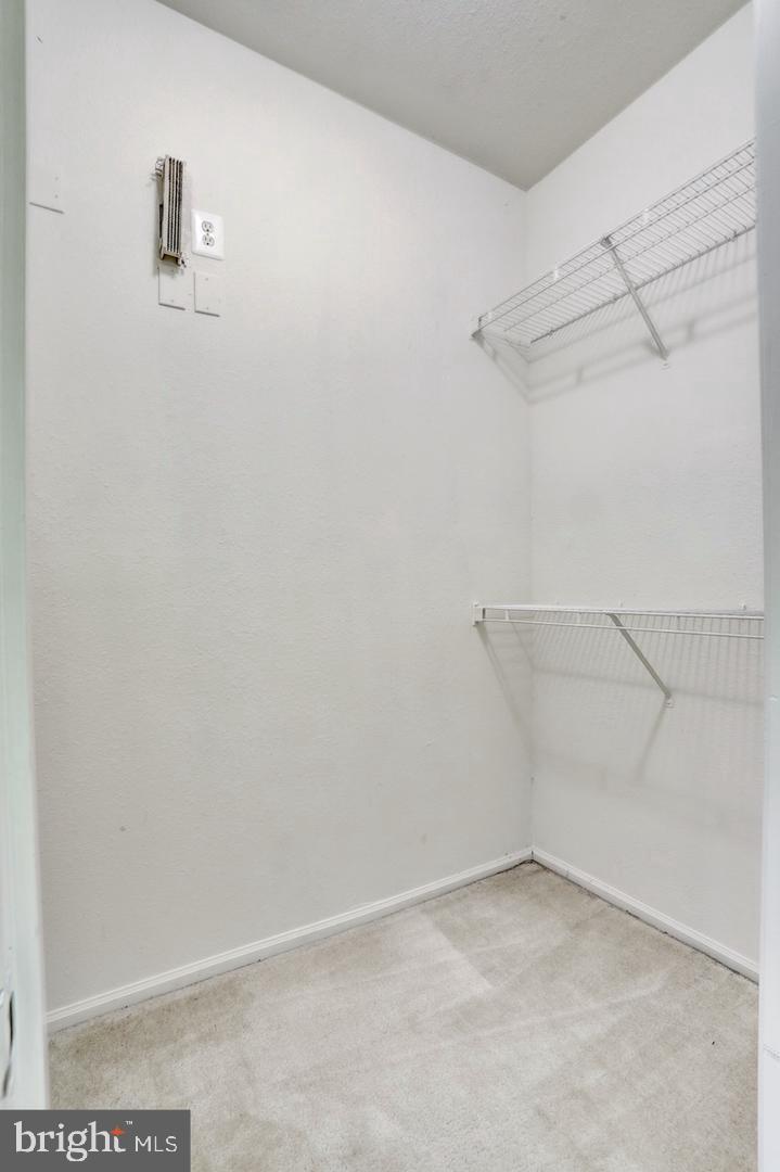 GATES OF MCLEAN - Residential Lease