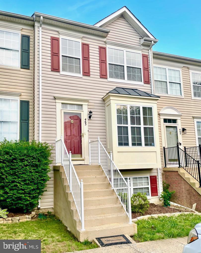 Rare 5 bed with 3.5 bath north-facing townhouse in Sycamore Hill community. North-facing home with 3 bedrooms 2 bathrooms upstairs AND additional 2 bedrooms and full bath in walkout basement make this home a unique townhome. Gleaming hardwood floors in the living room and 18” porcelain tiles in the kitchen. Tons of natural light. Very bright and open. Large TREX deck overlooks trees and house backs to an open area and offers lot of relaxation and privacy. Deck also has stairs to walk down to the fenced yard. Bright master bedroom suite with the updated master bath with sliding glass door. 2 additional bedrooms and a bathroom on upper level. Downstairs is a fully finished, newly carpeted, newly painted, walkout to the fenced yard basement with two additional rooms, laundry and utility room, and renovated bathroom. Access Sycamore Hills HOA amenities (basketball court, Pool, Tennis Courts, and play area) are include. Great neighborhood with Easy access to Rt 7, Rt 15 and the Greenway. Close to Leesburg Corner Premium Outlets, Costco, Target. Two permanent parking spots and a visitor parking pass are included. Walk to the Leesburg outlets. Move in 6/6.
