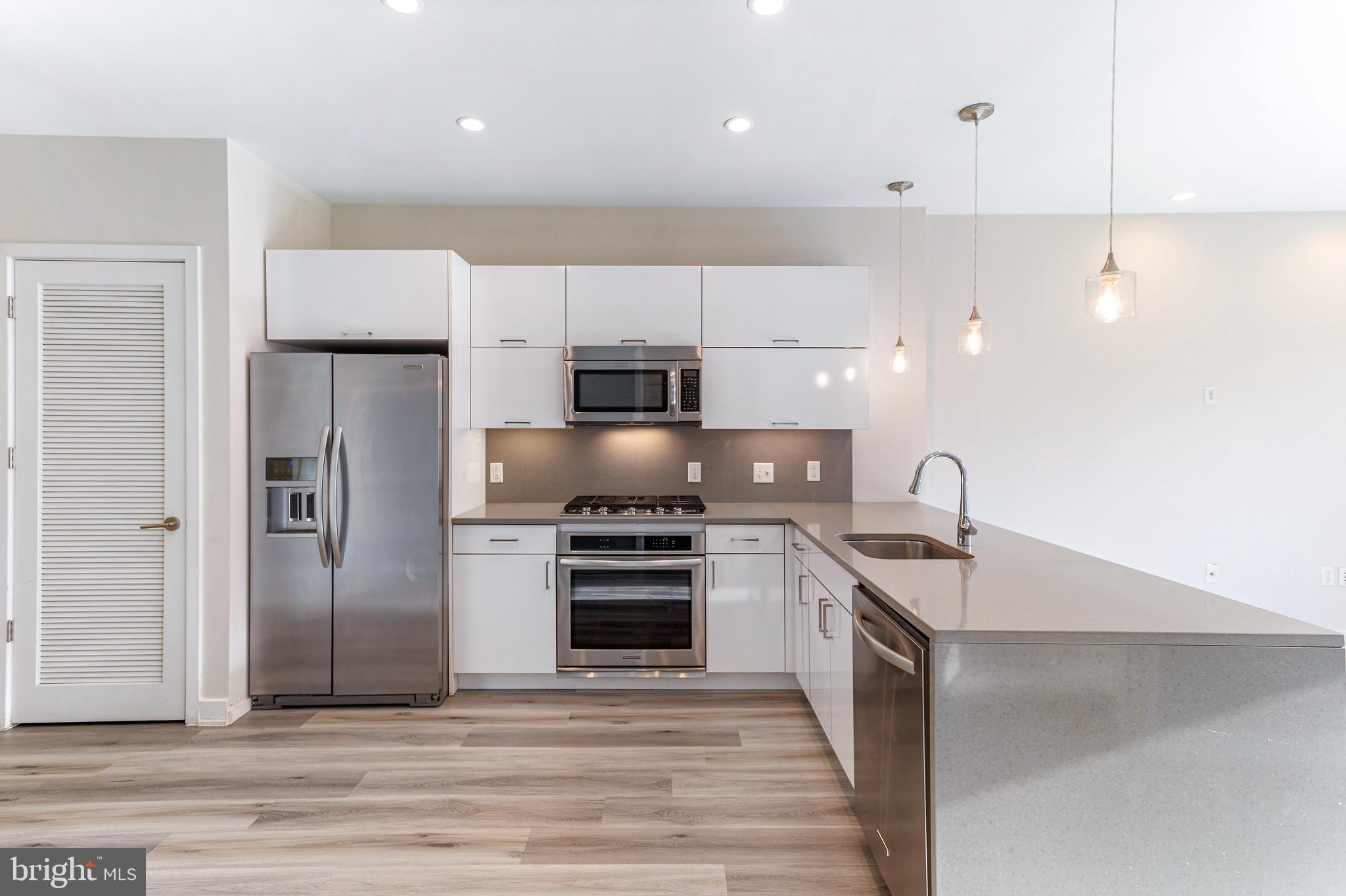 H STREET CORRIDOR - Residential Lease