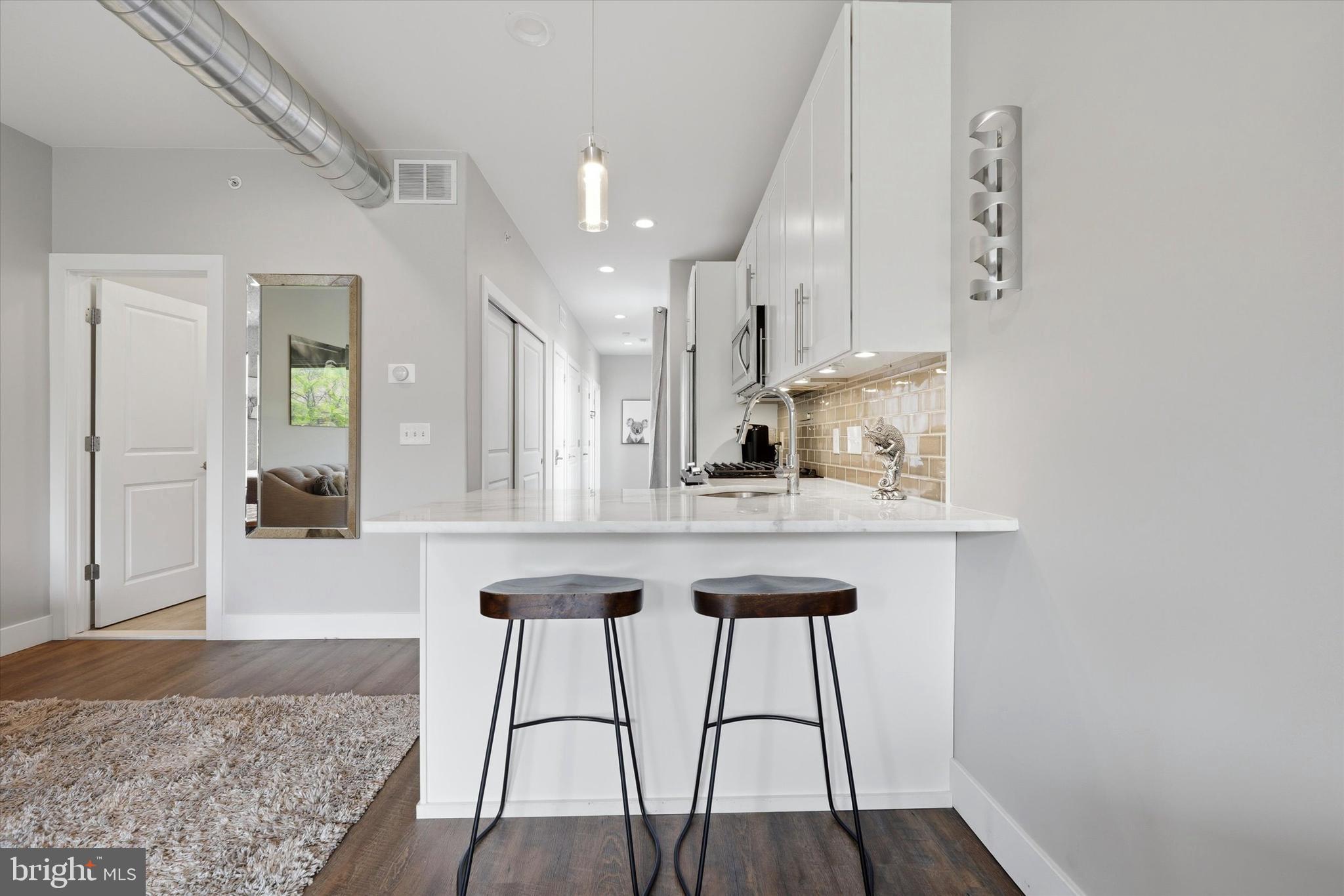 HAWTHORNE - Residential Income