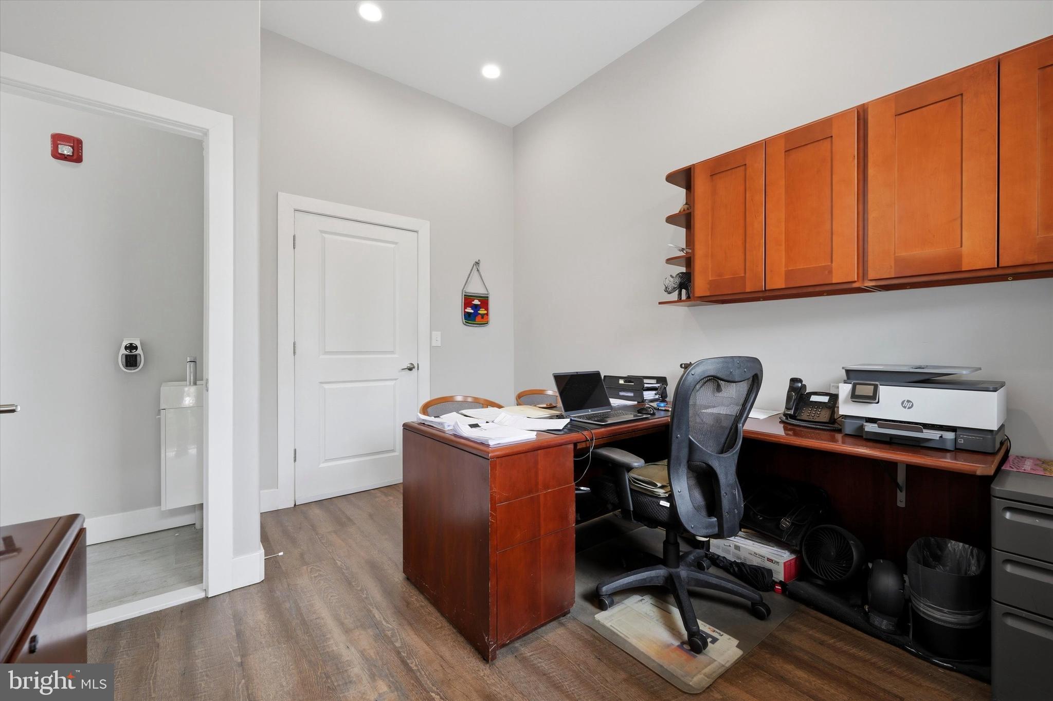 HAWTHORNE - Residential Income