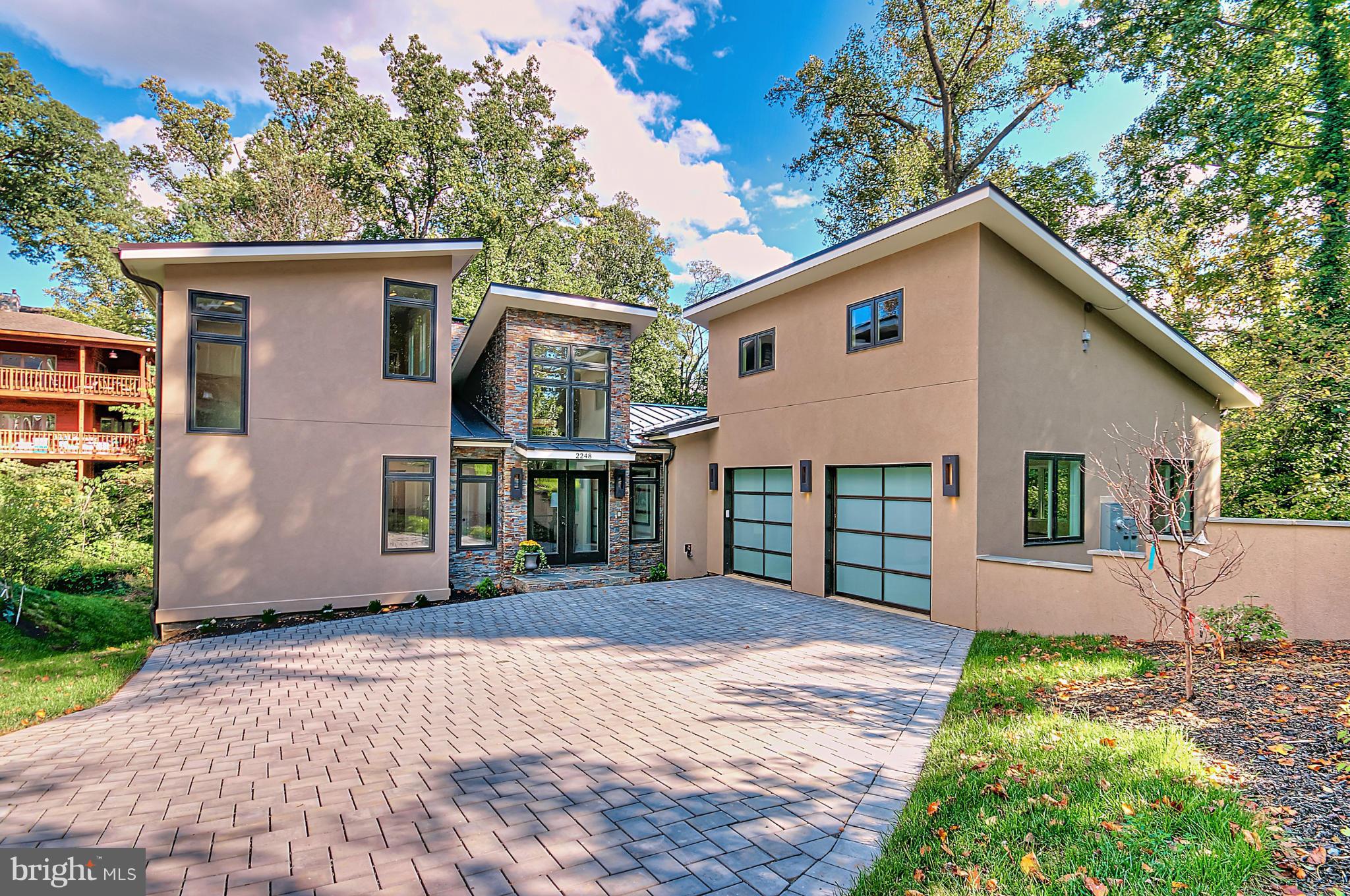 WOODMONT - Residential