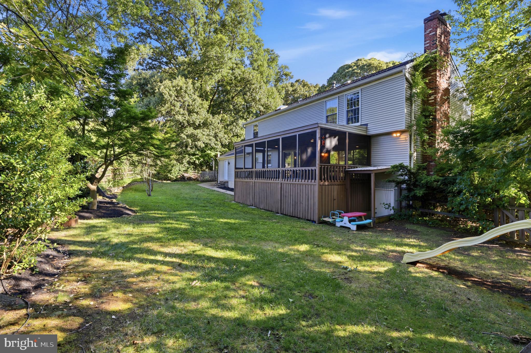 BAY HILLS - Residential
