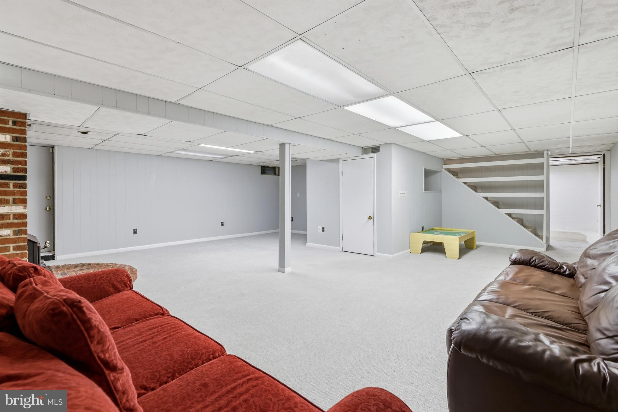 BAY HILLS - Residential