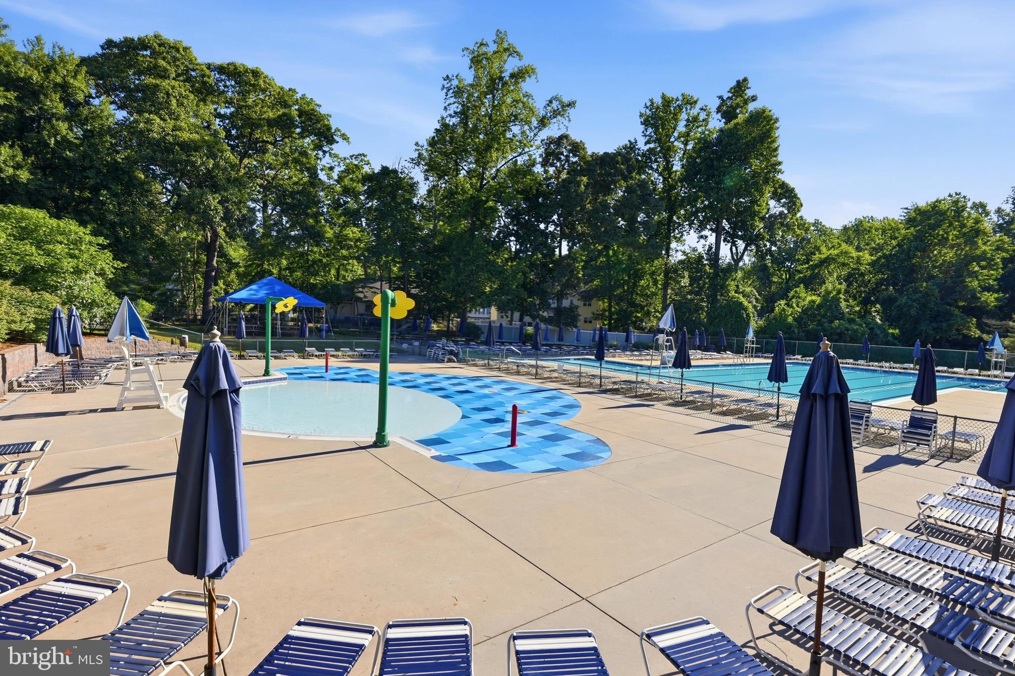 BAY HILLS - Residential
