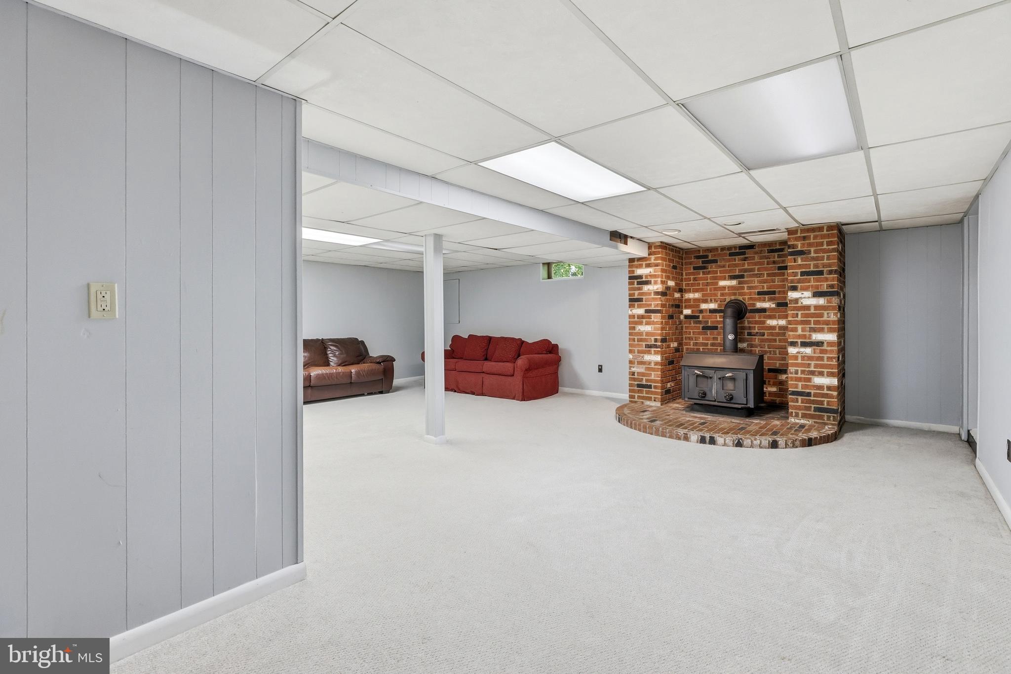 BAY HILLS - Residential