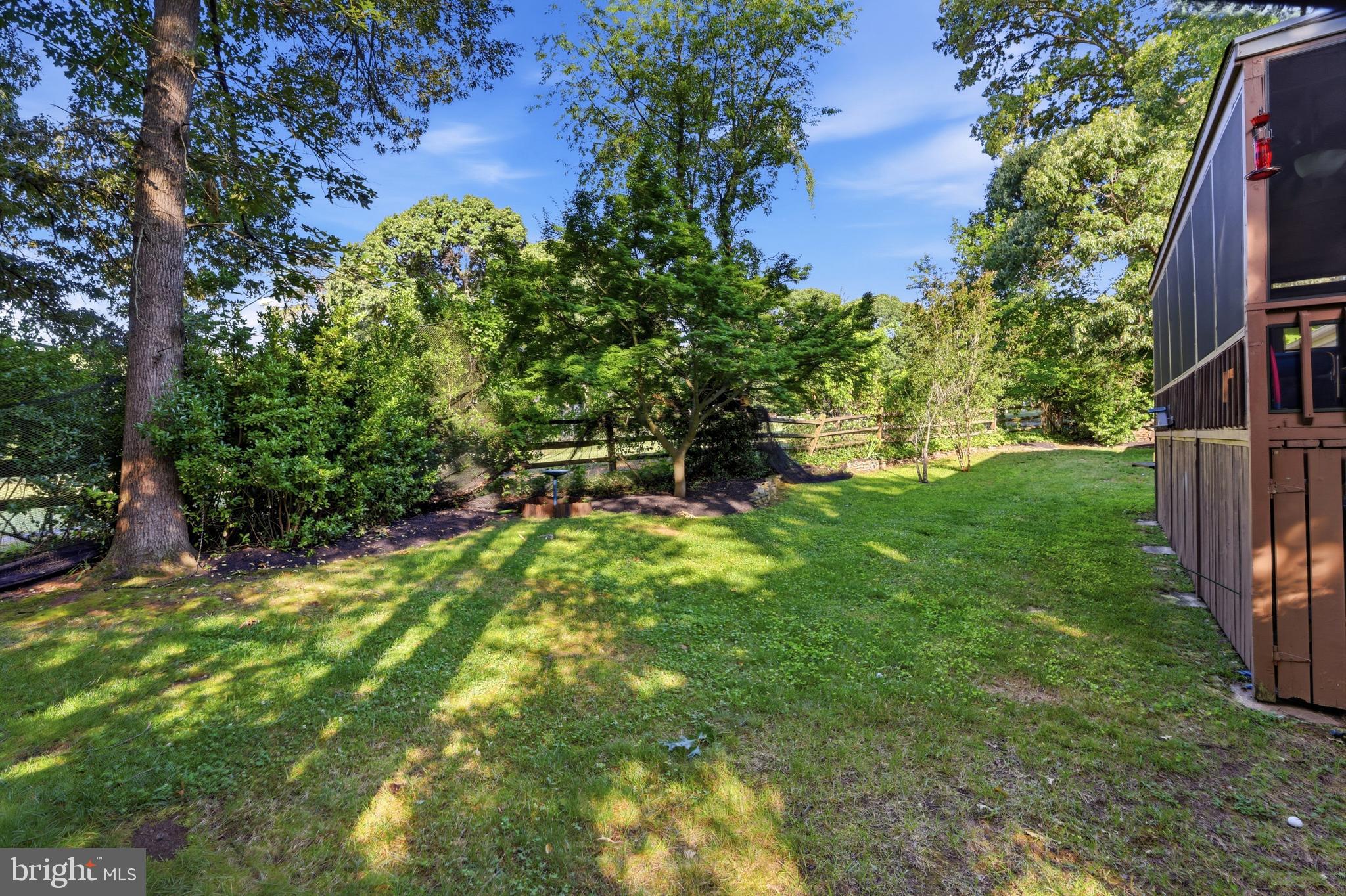 BAY HILLS - Residential