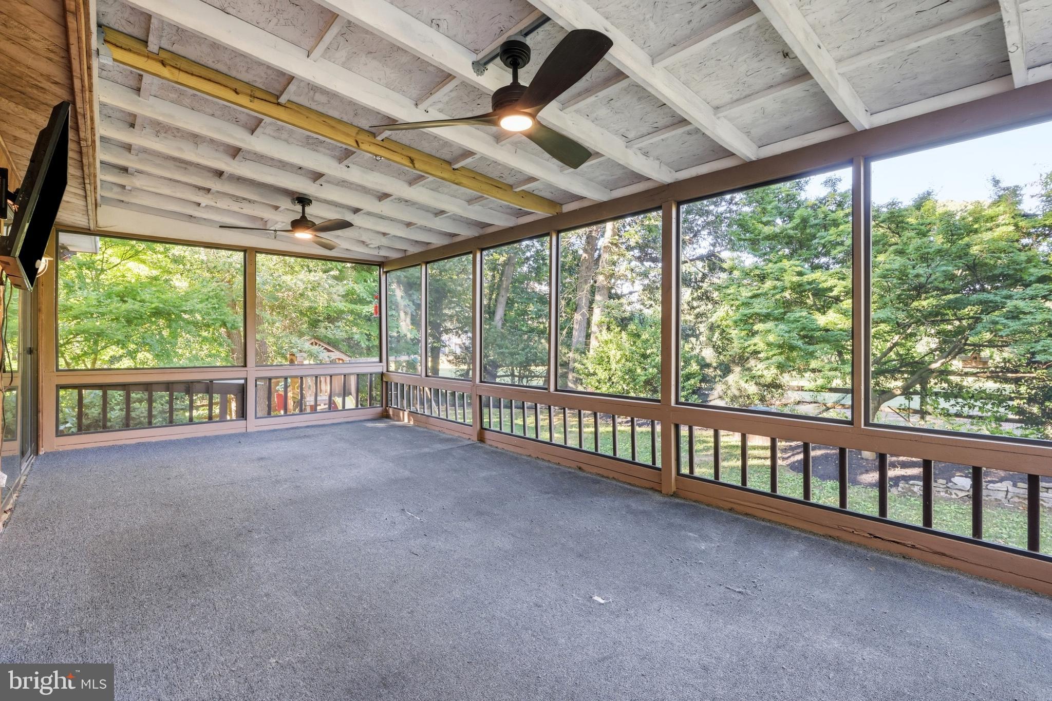 BAY HILLS - Residential