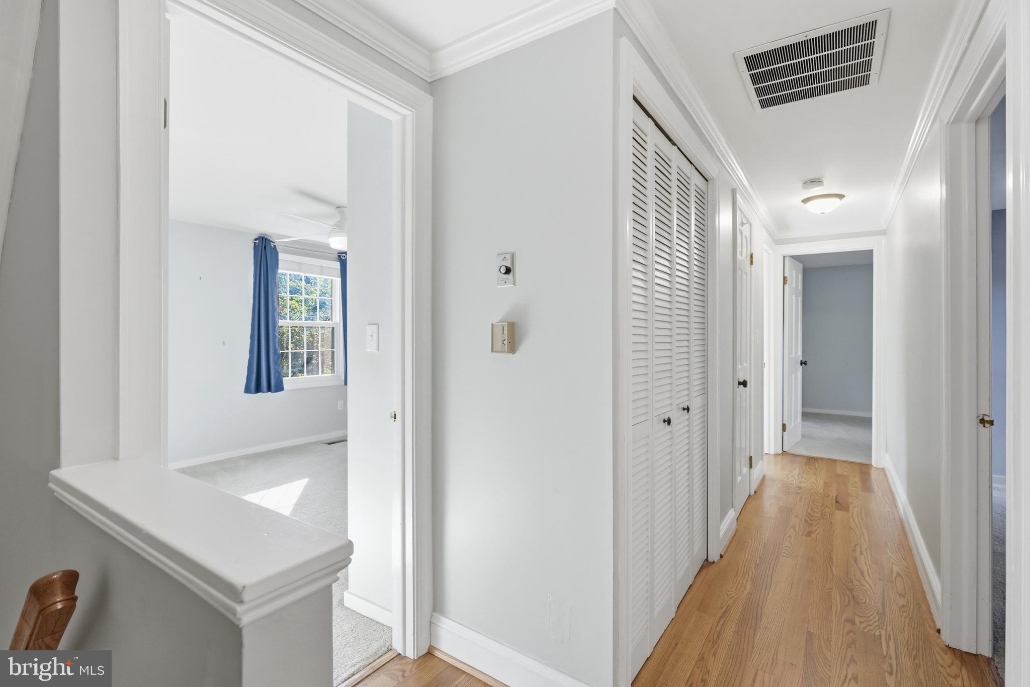 BAY HILLS - Residential