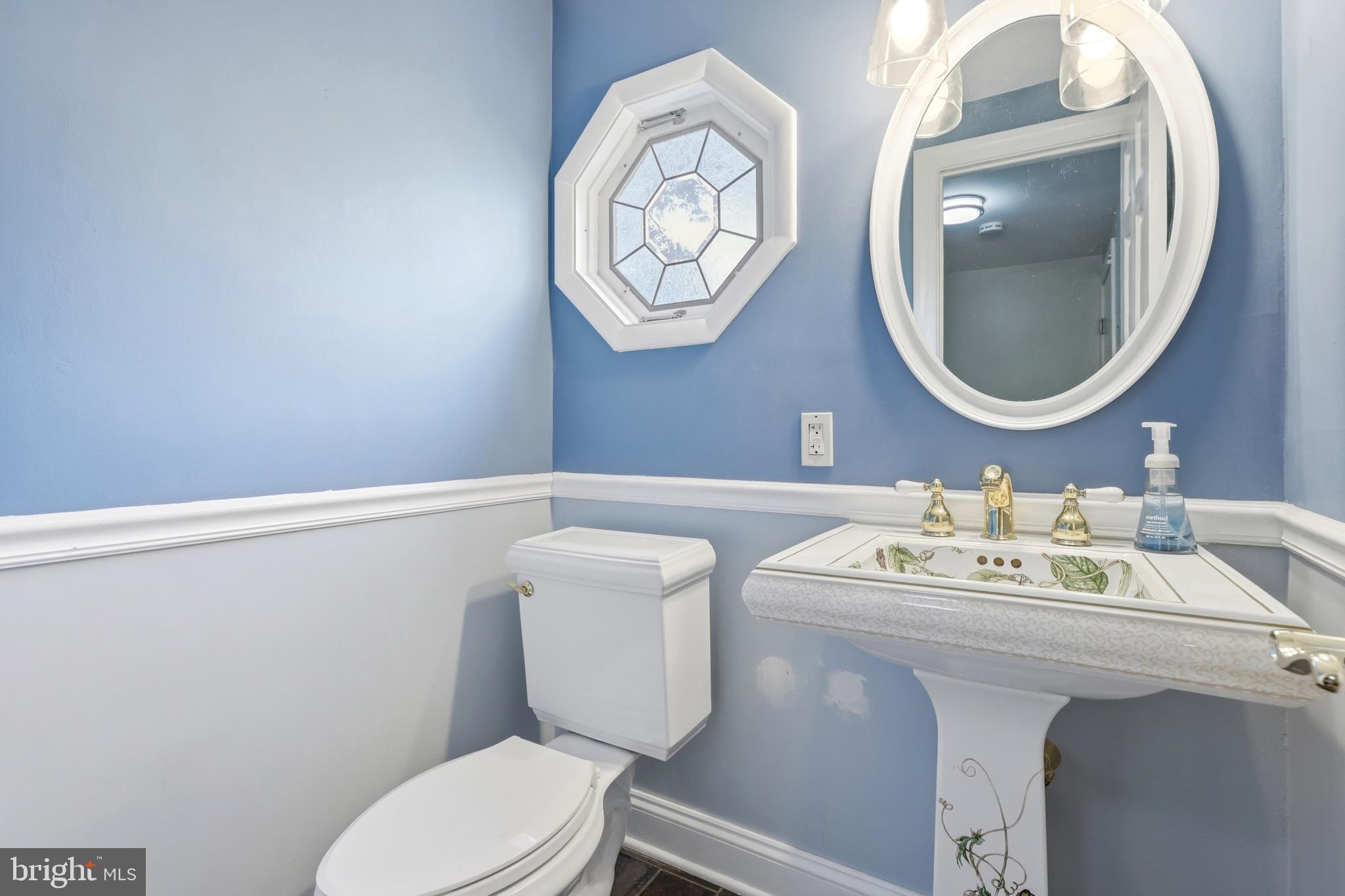 BAY HILLS - Residential