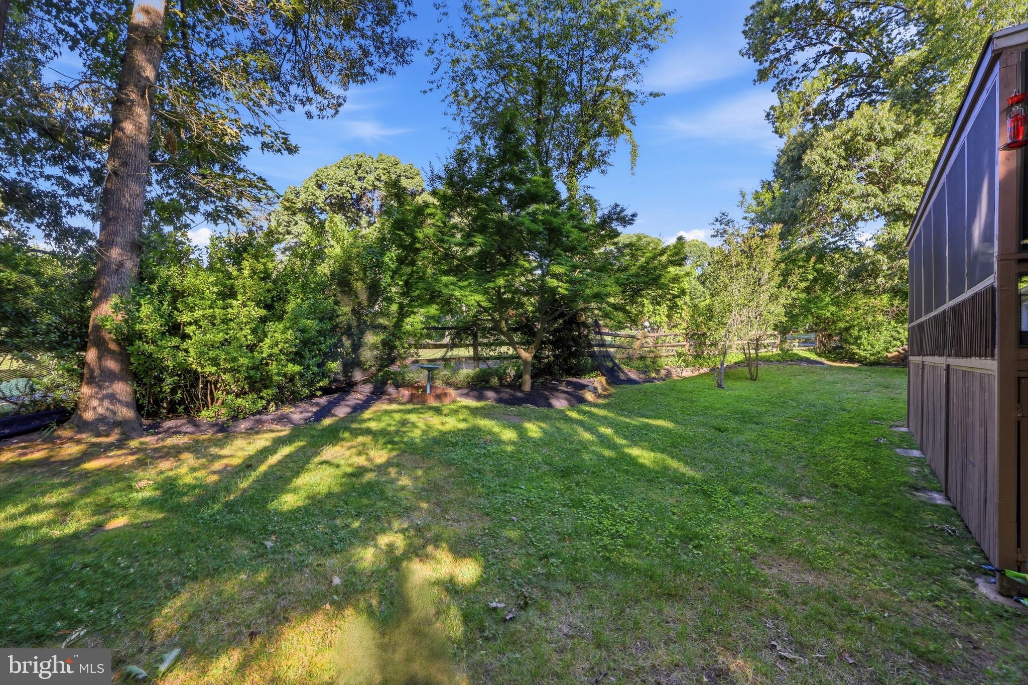 BAY HILLS - Residential