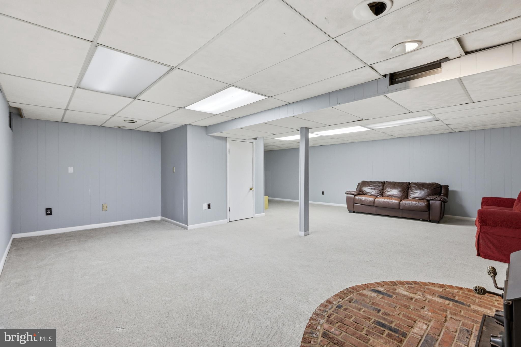 BAY HILLS - Residential