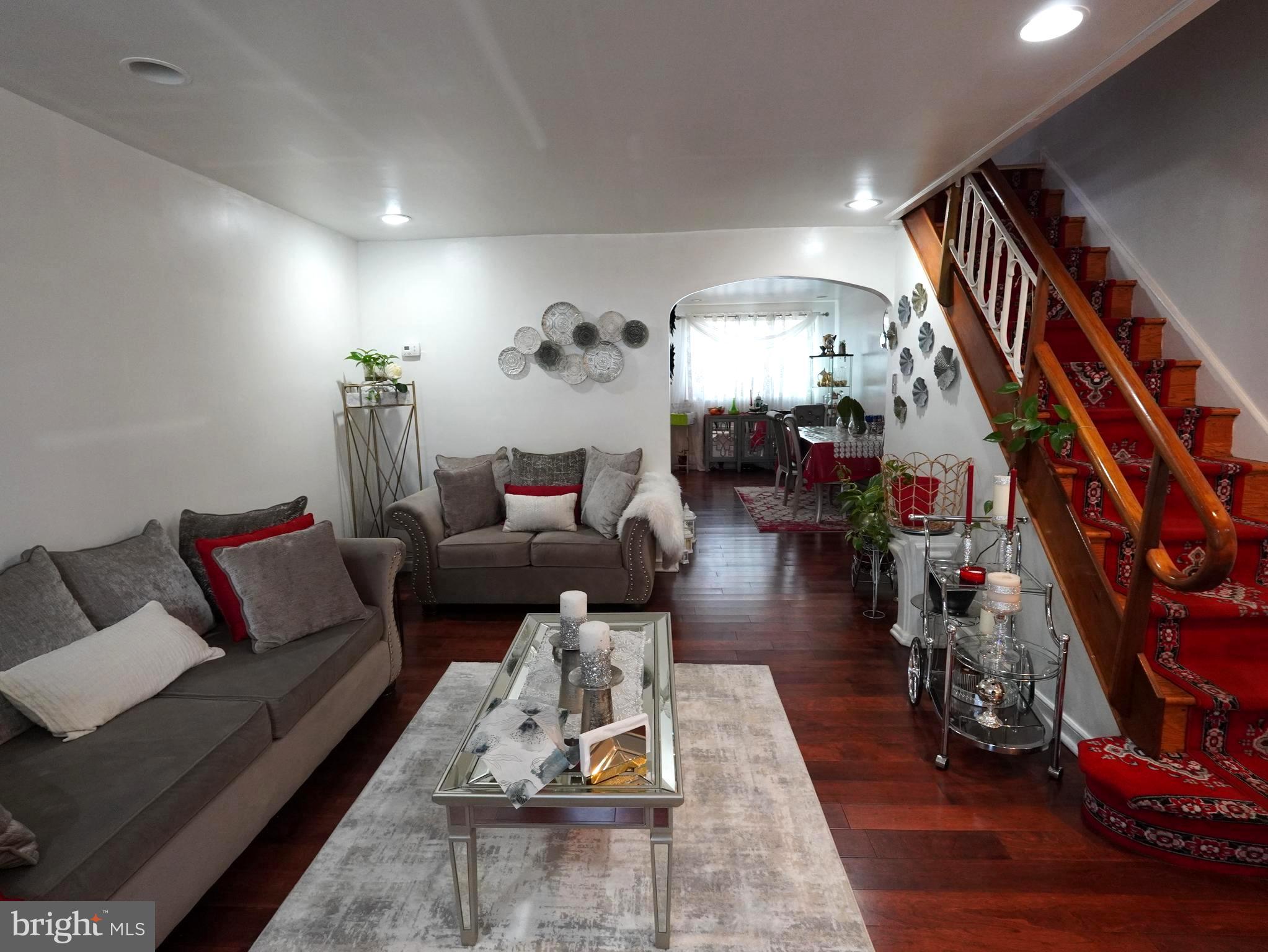 MAYFAIR (WEST) - Residential