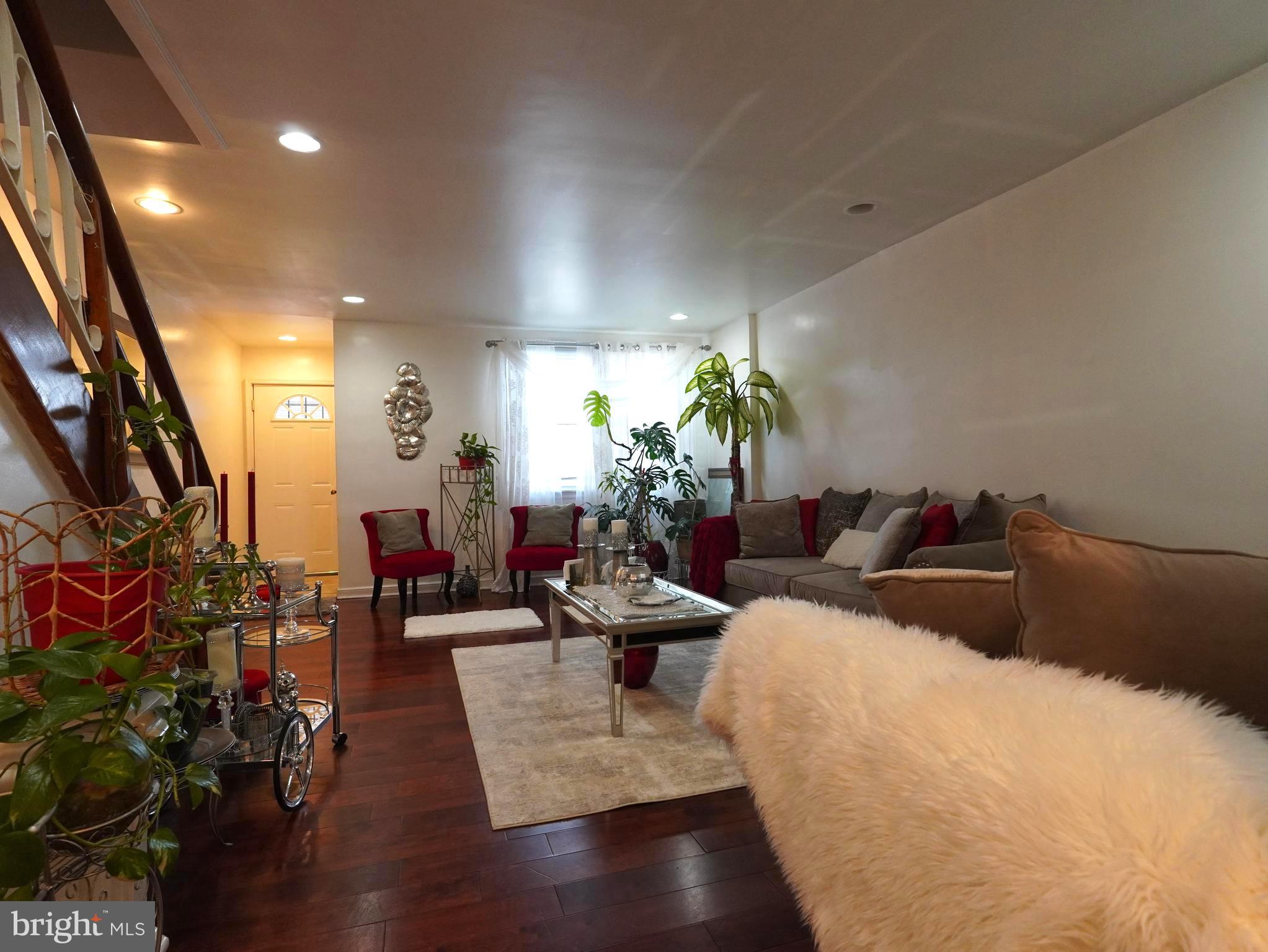 MAYFAIR (WEST) - Residential