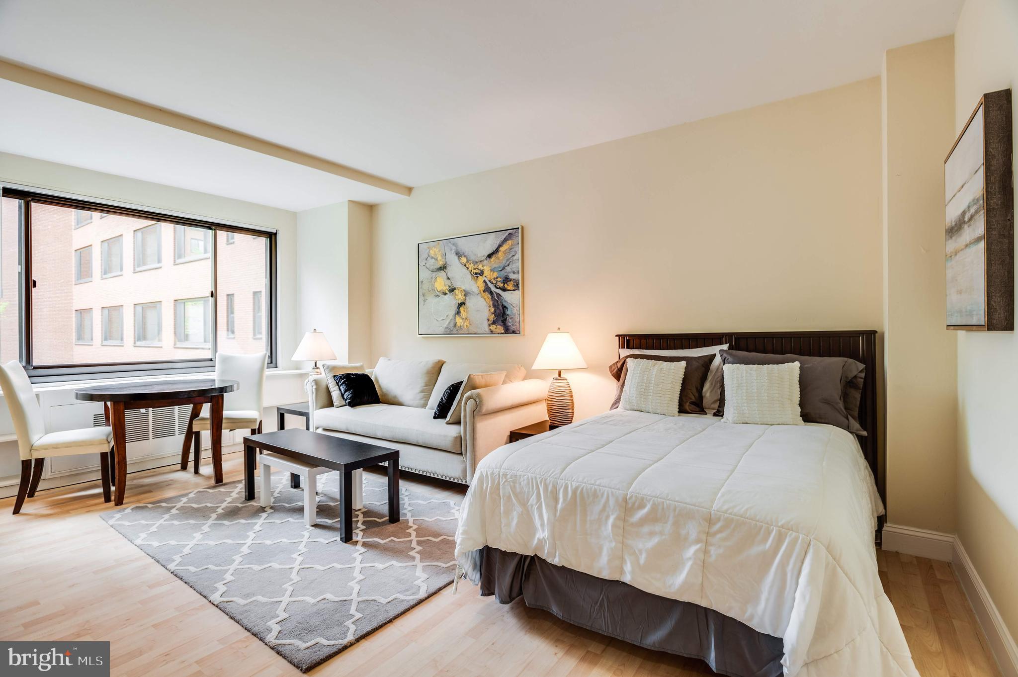 RIVER PLACE EAST - Residential Lease