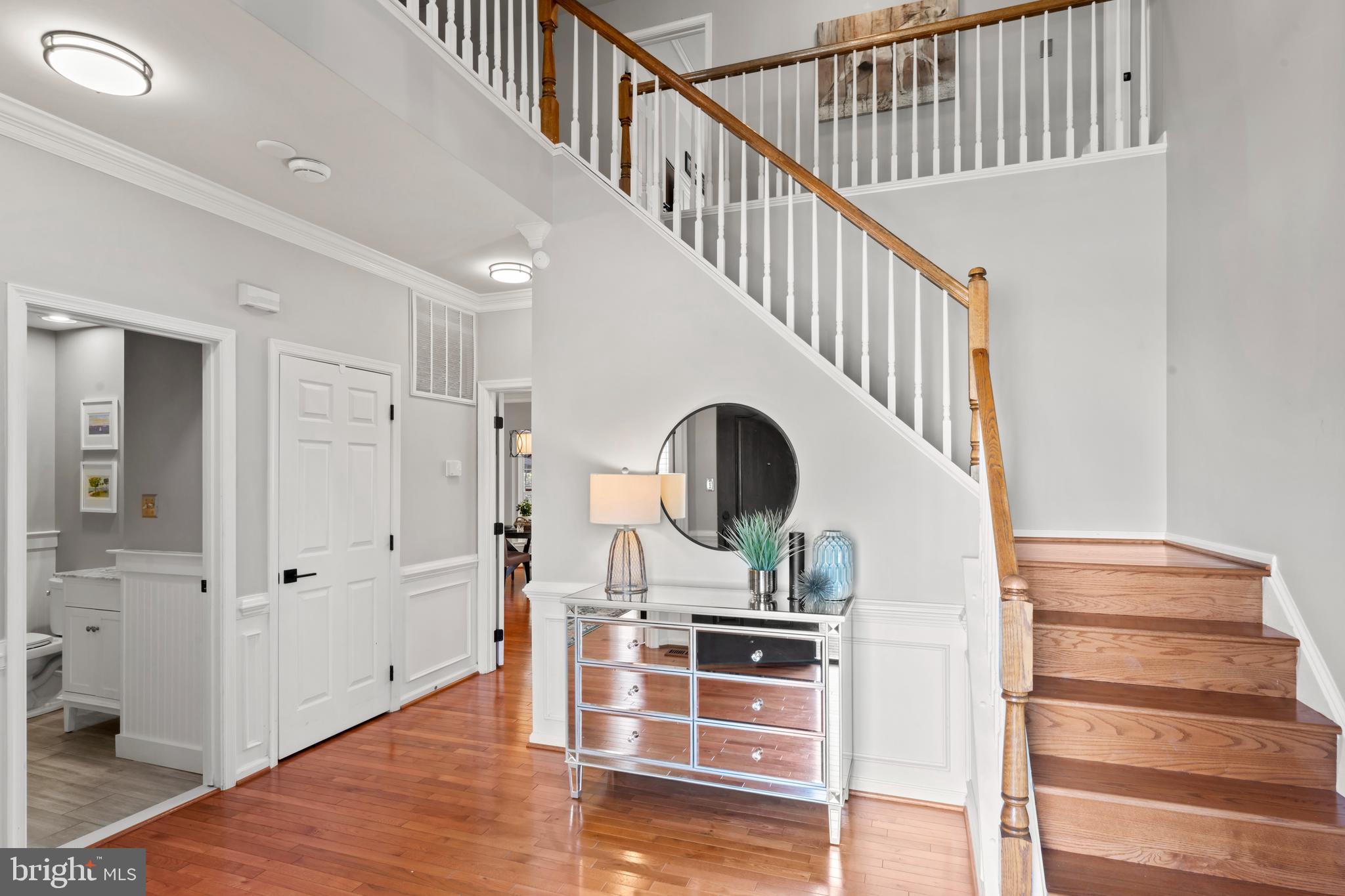 MONROE MANOR - Residential
