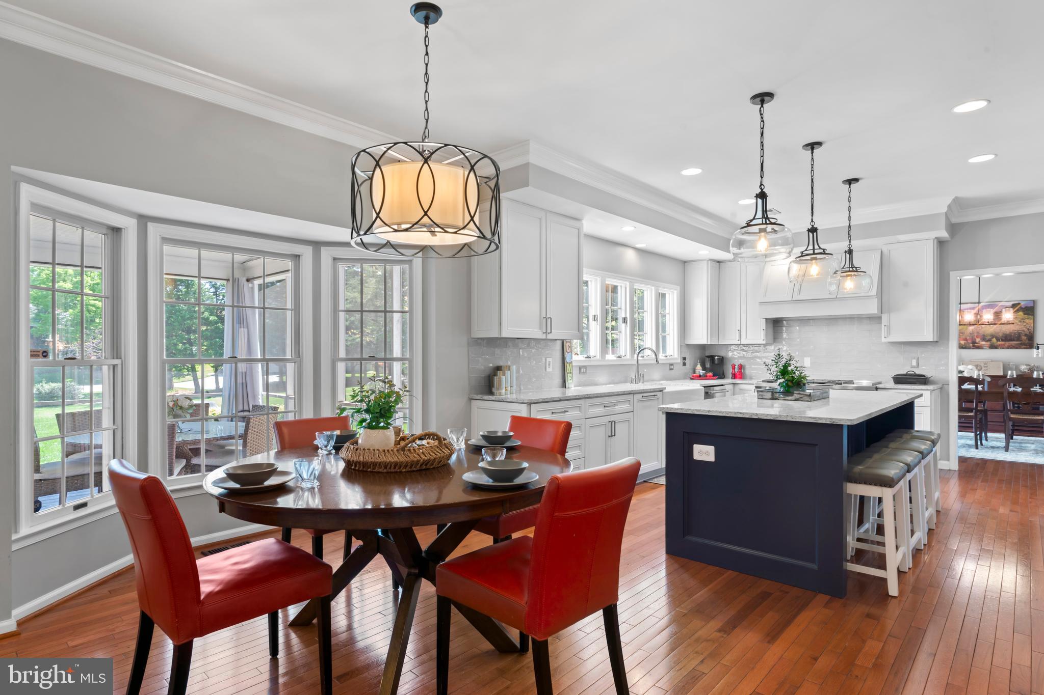 MONROE MANOR - Residential