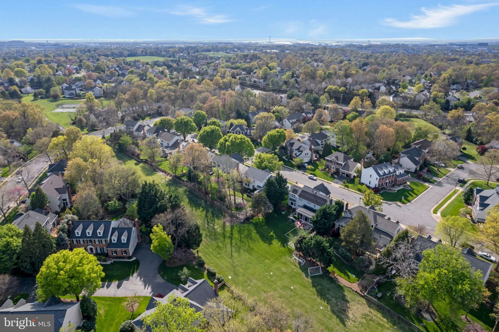 MONROE MANOR - Residential