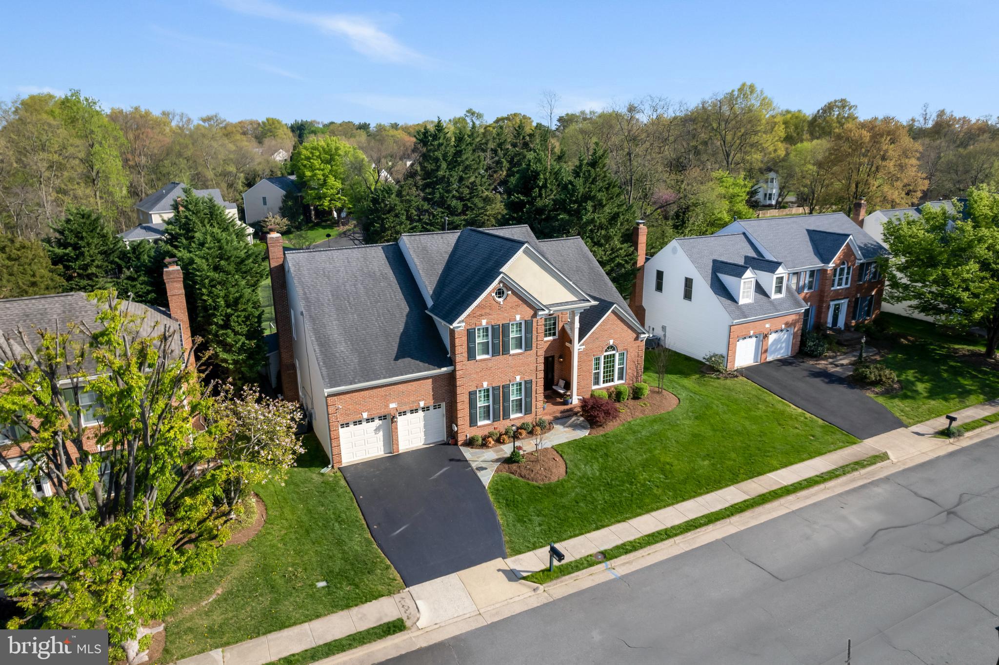 MONROE MANOR - Residential