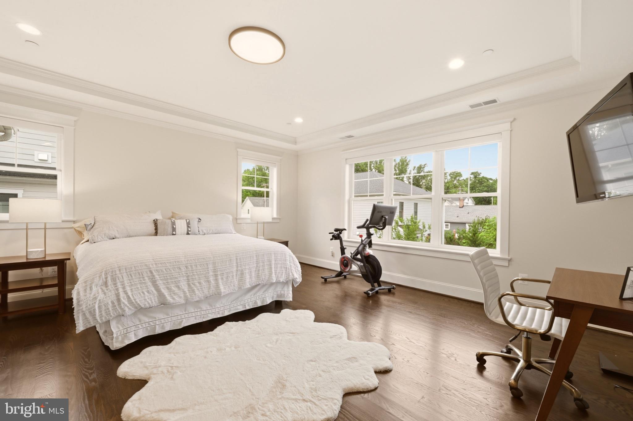 KENSINGTON ESTATES - Residential