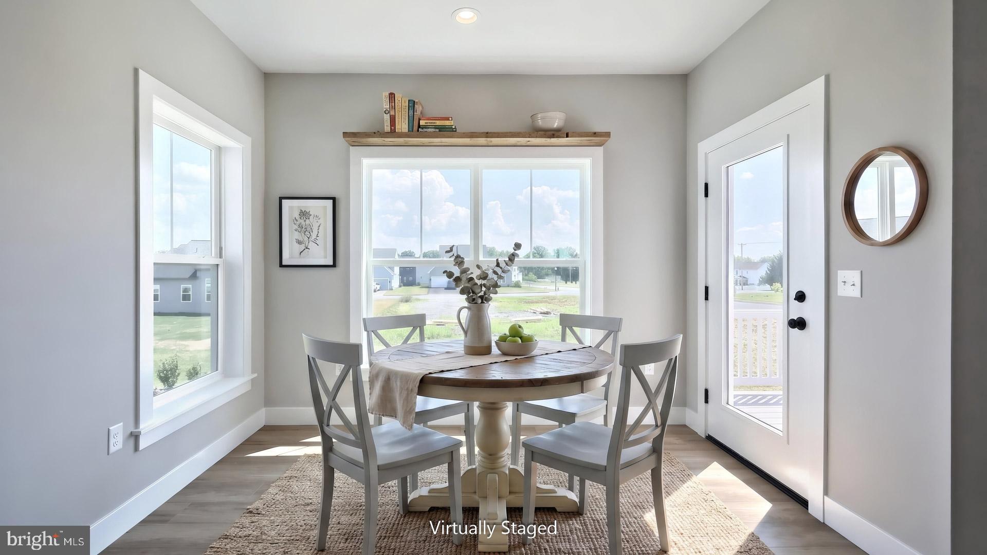 SUMMER LAYNE - Residential
