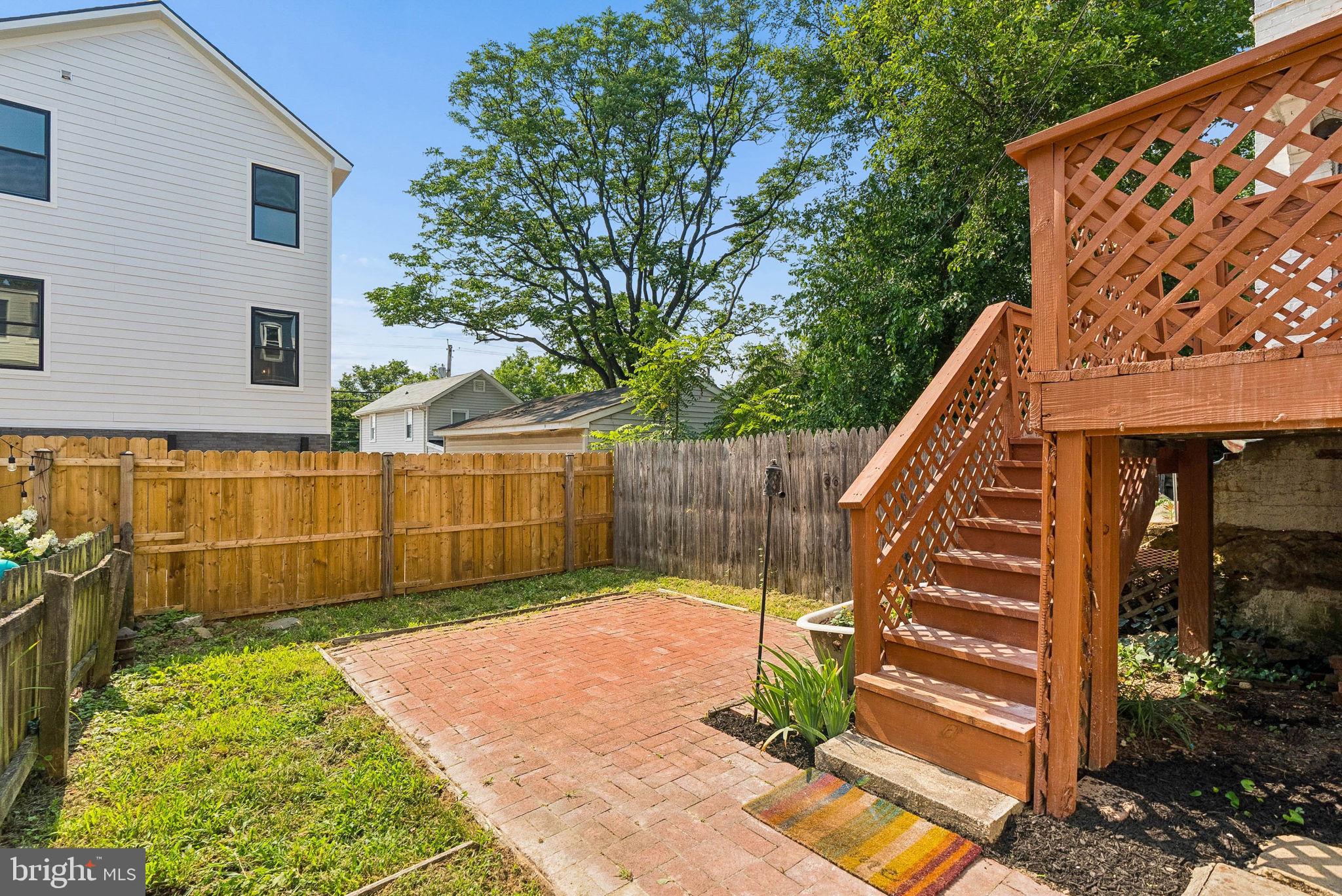 HAMPDEN HISTORIC DISTRICT - Residential