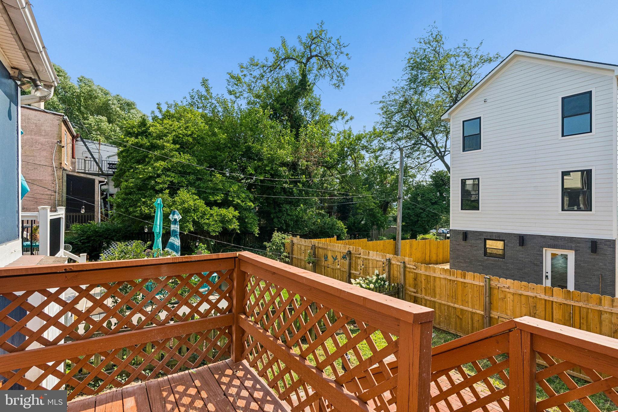 HAMPDEN HISTORIC DISTRICT - Residential
