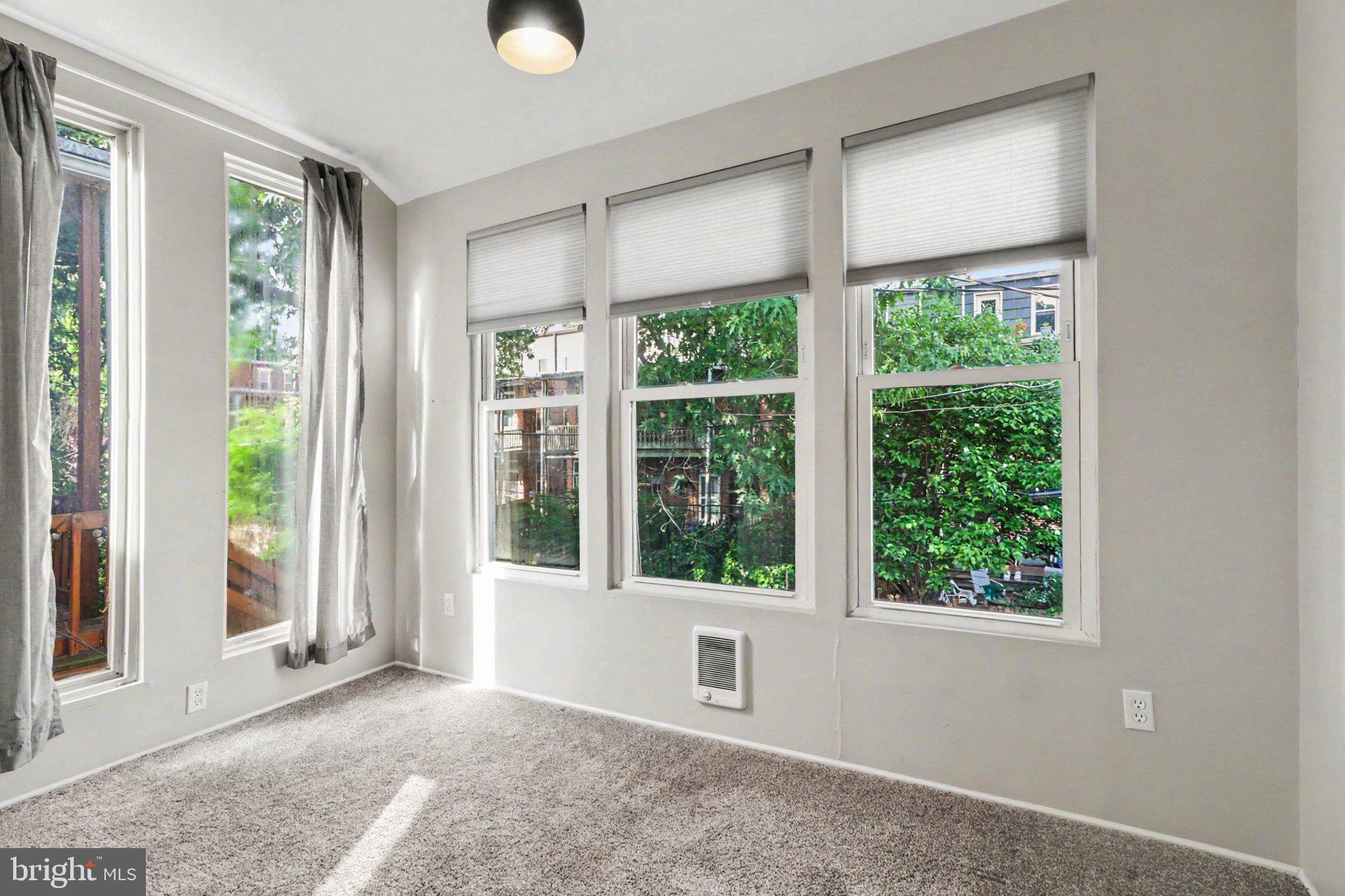 MIDTOWN - Residential