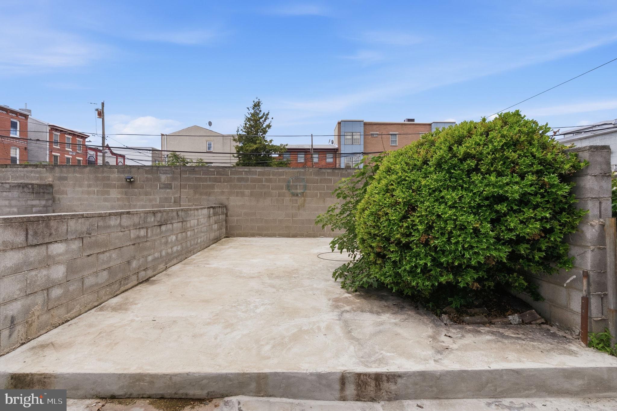 DICKINSON NARROWS - Residential