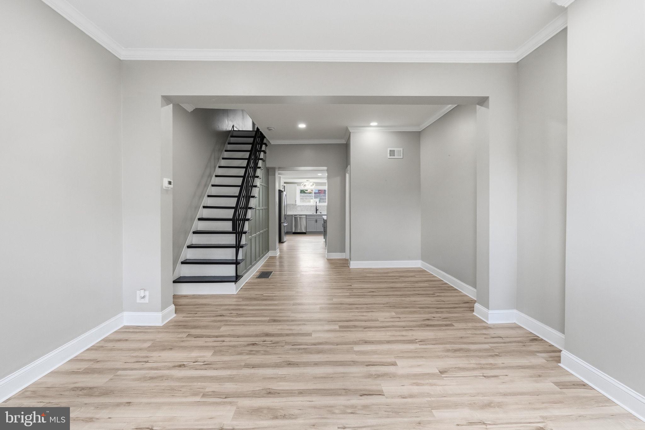 DICKINSON NARROWS - Residential