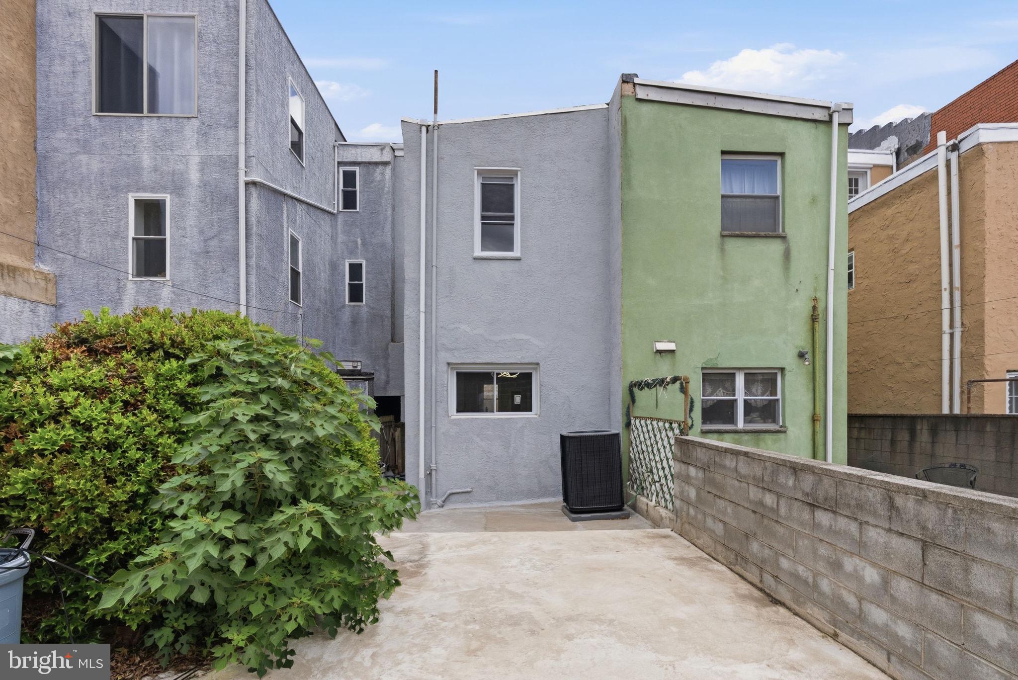 DICKINSON NARROWS - Residential