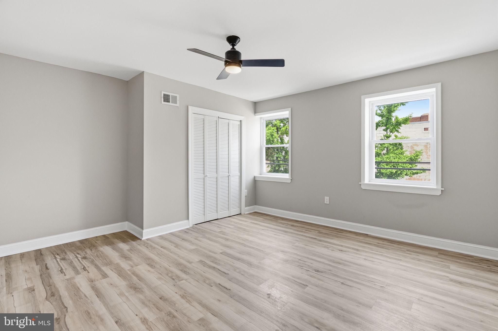 DICKINSON NARROWS - Residential