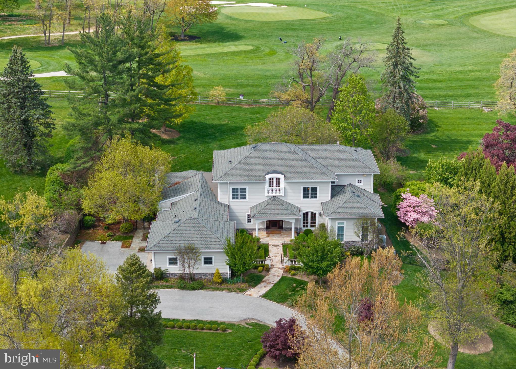 GLADWYNE - Residential