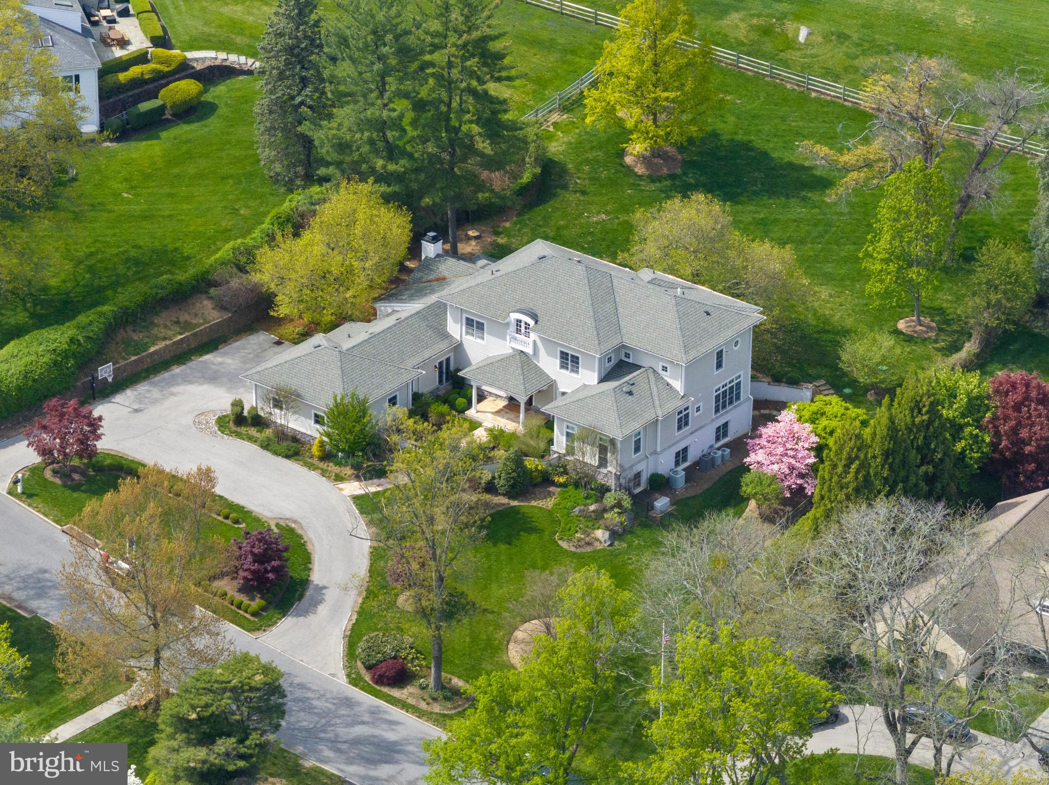 GLADWYNE - Residential