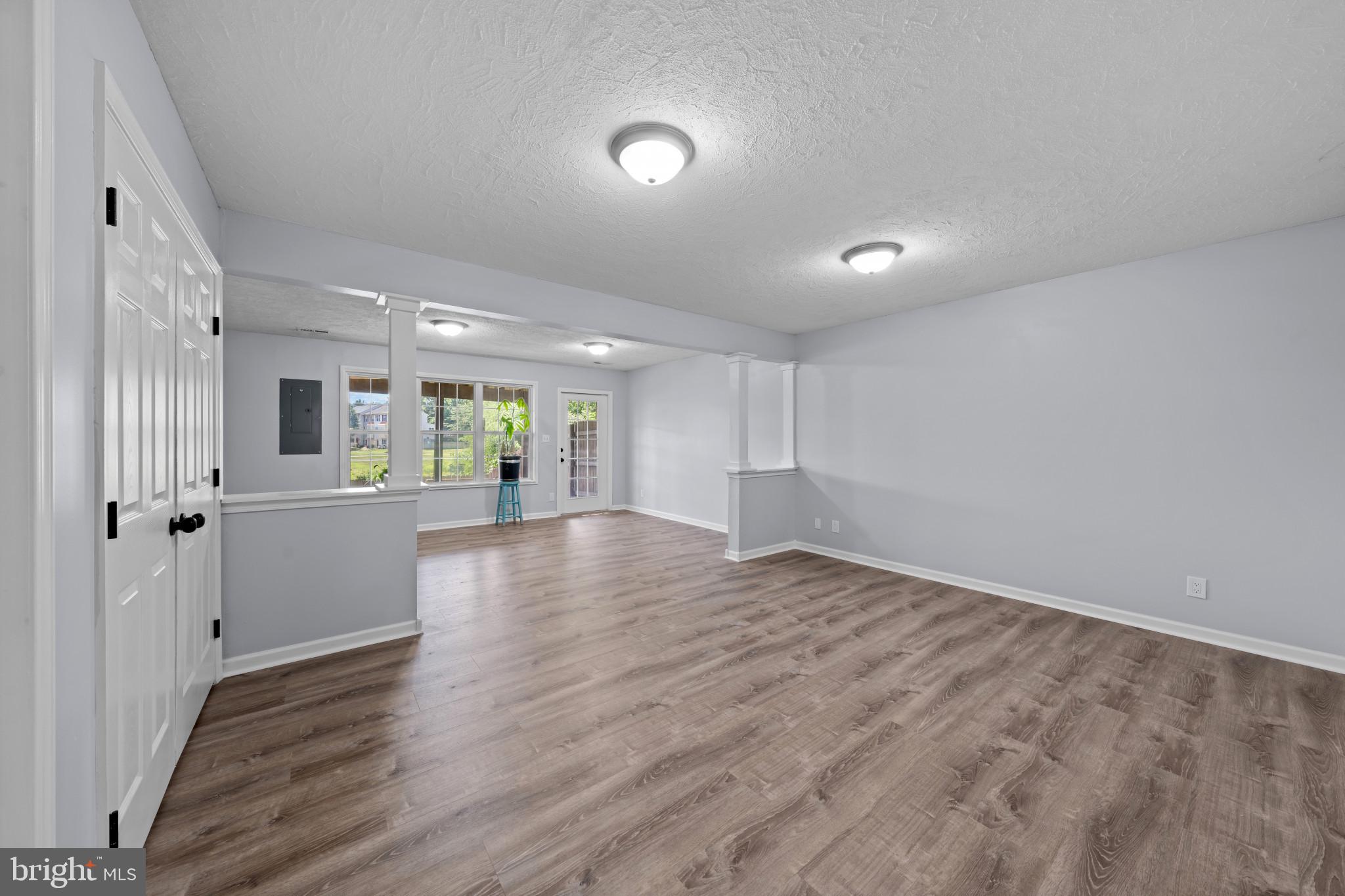 CHARLESTOWN COMMONS - Residential