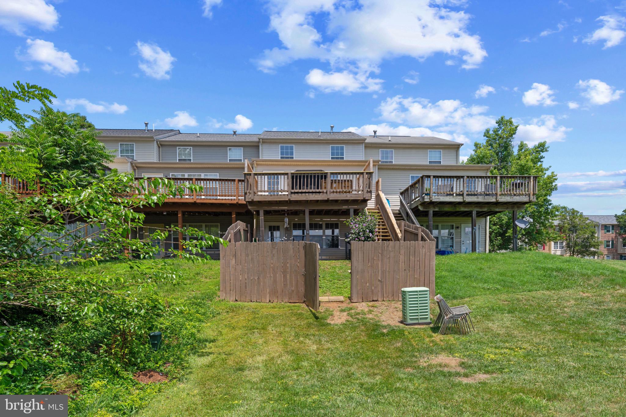 CHARLESTOWN COMMONS - Residential