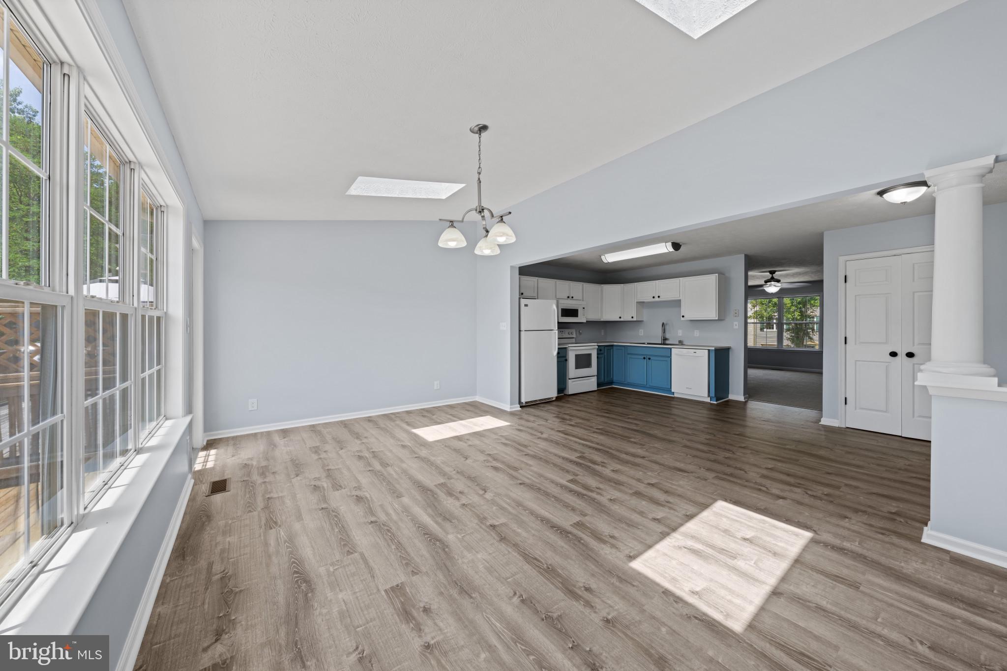 CHARLESTOWN COMMONS - Residential