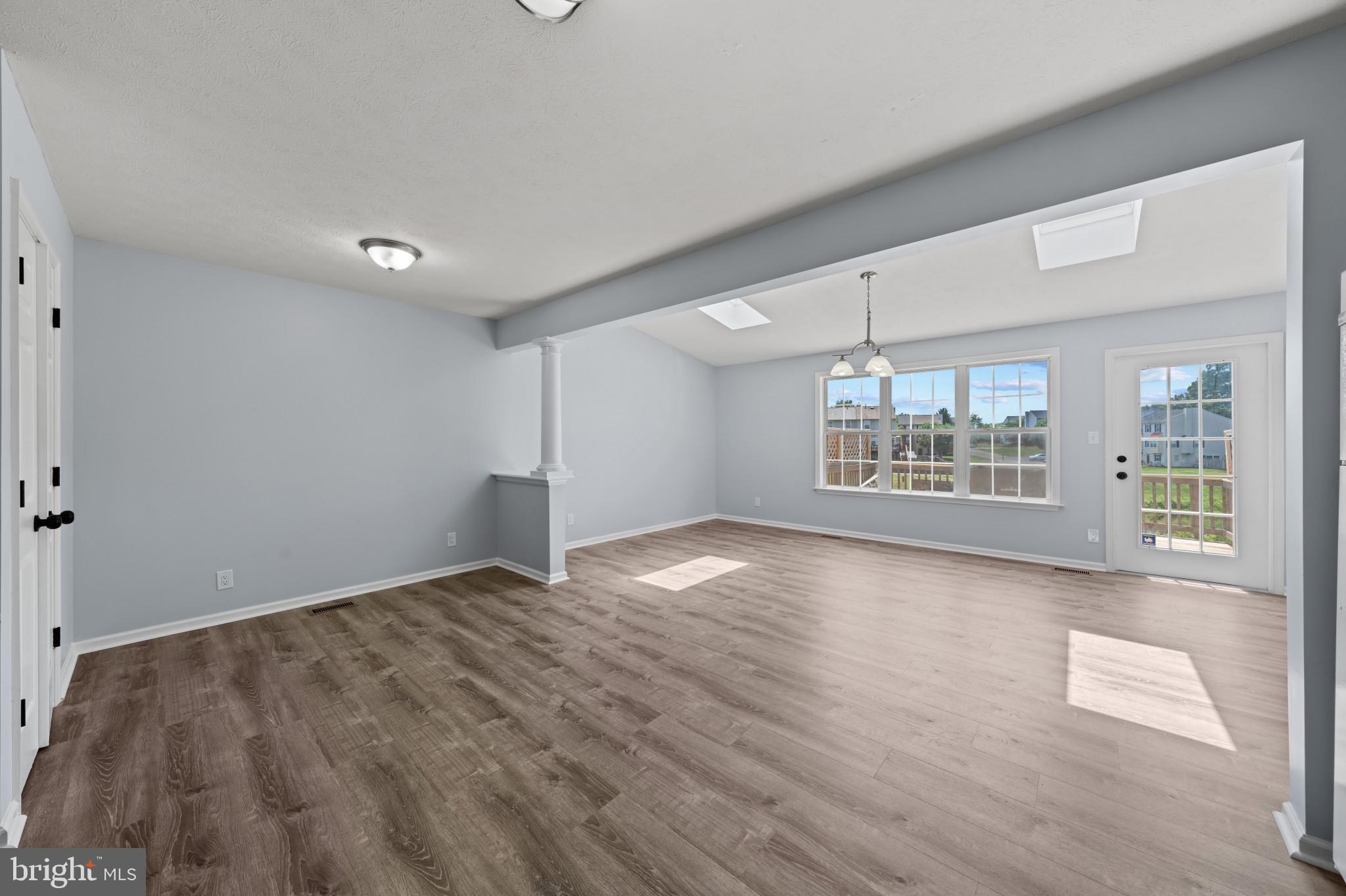 CHARLESTOWN COMMONS - Residential