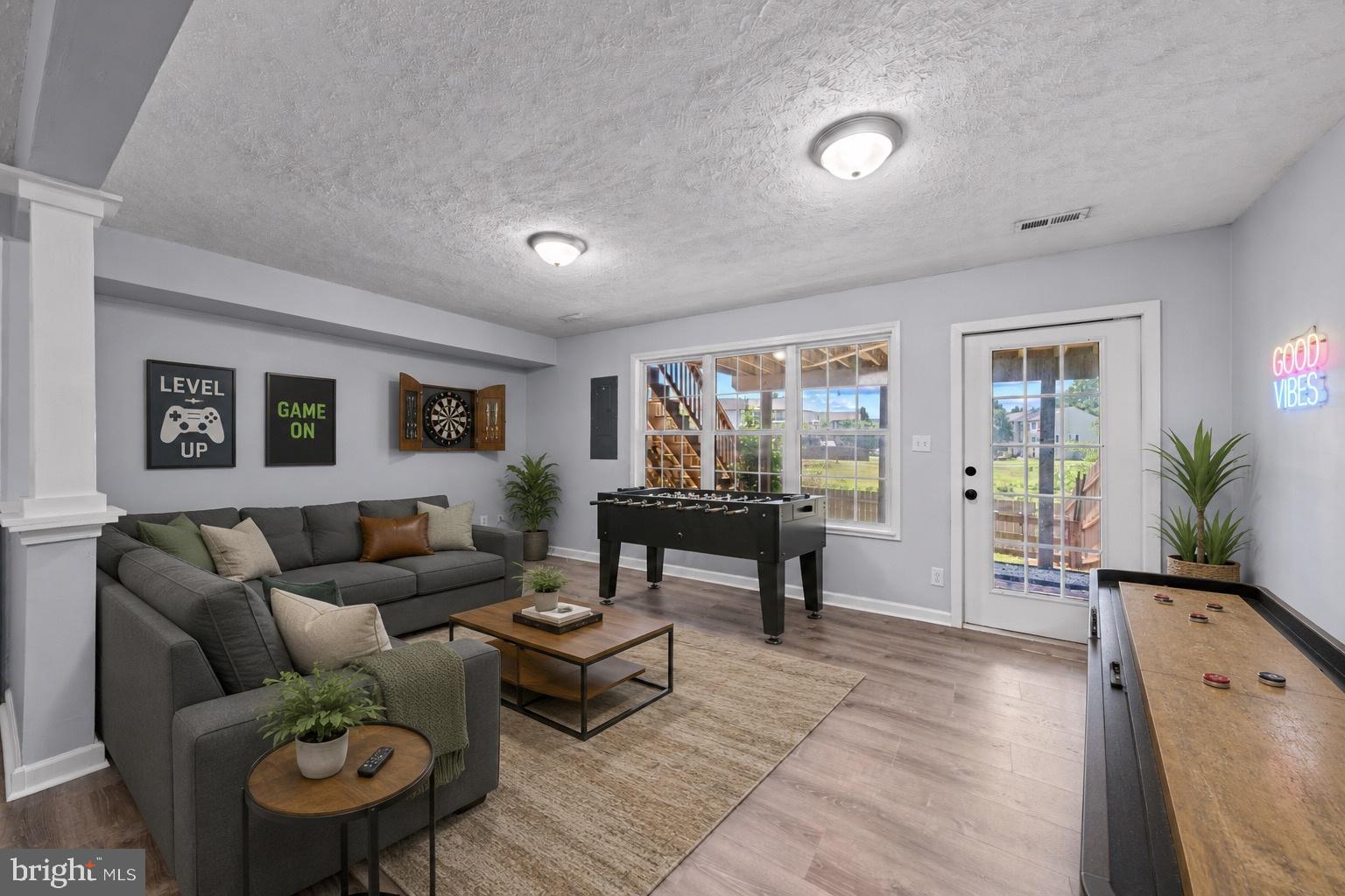 CHARLESTOWN COMMONS - Residential
